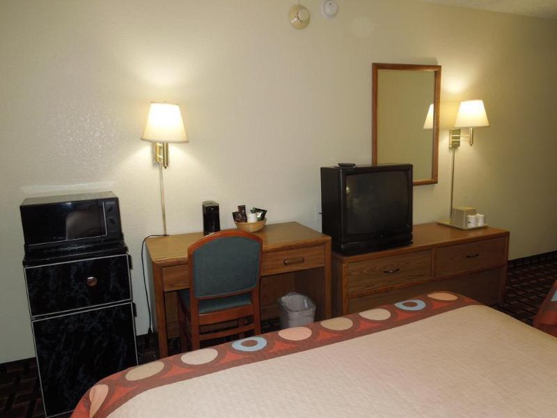 Super 8 By Wyndham Kent/Akron Area Ngoại thất bức ảnh